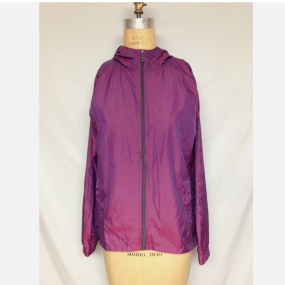Under Armour Iridescent Woven Women’s Jacket 1325529 Purple Small , Med NWT $65 - Picture 1 of 5